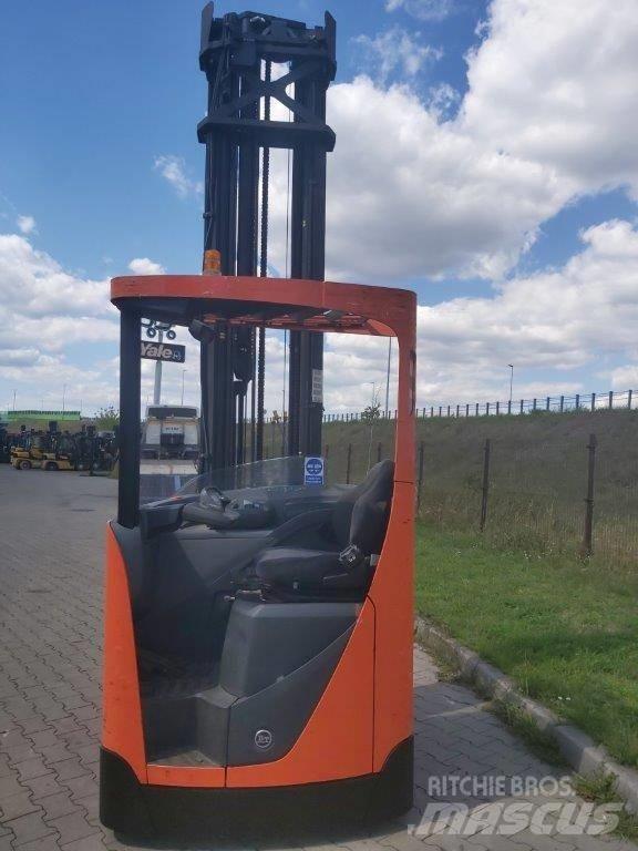 BT RR E 160 Reach truck