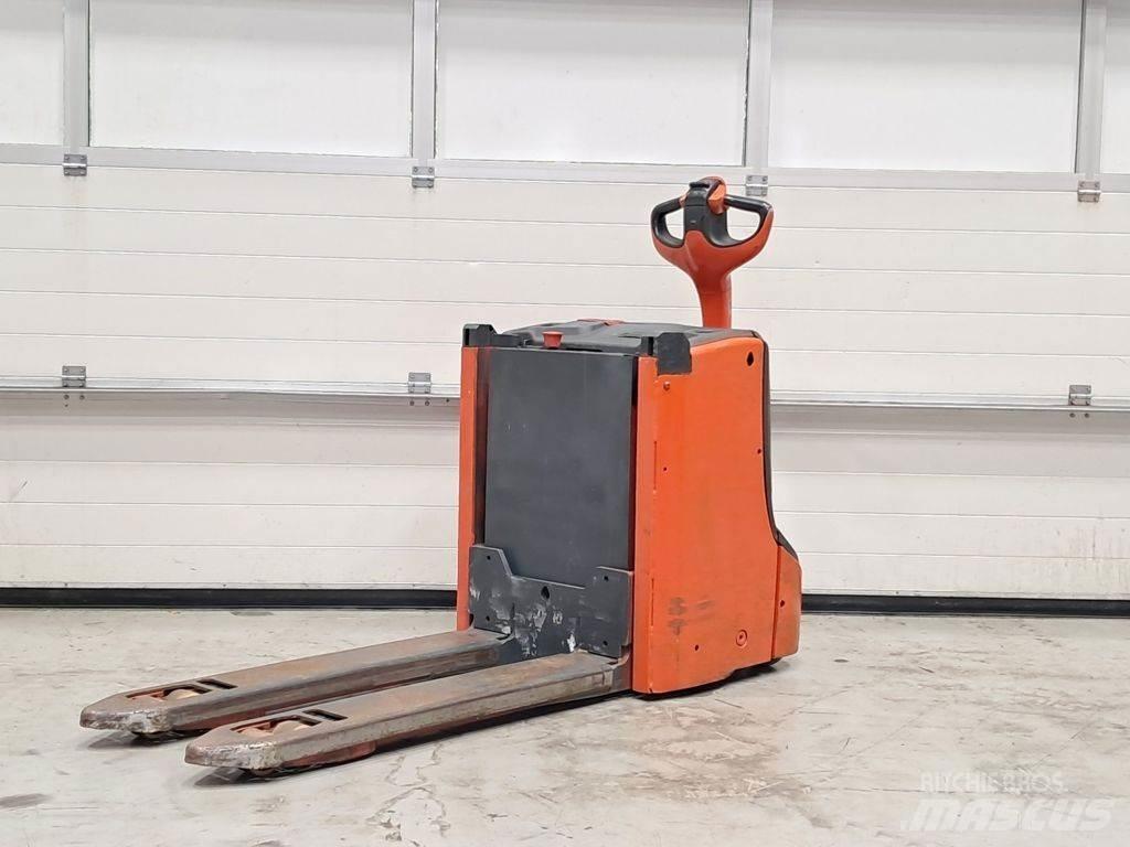 Linde T16L Low lifter