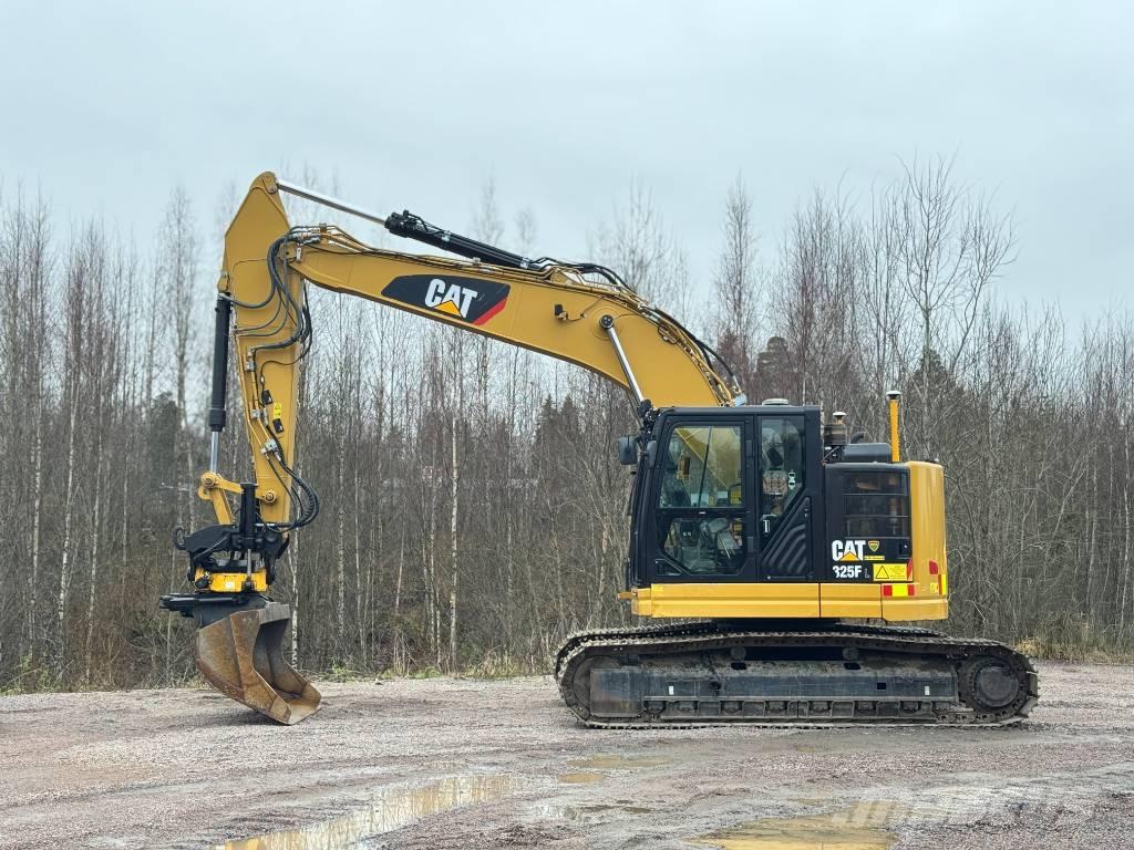 CAT 325 Crawler excavators
