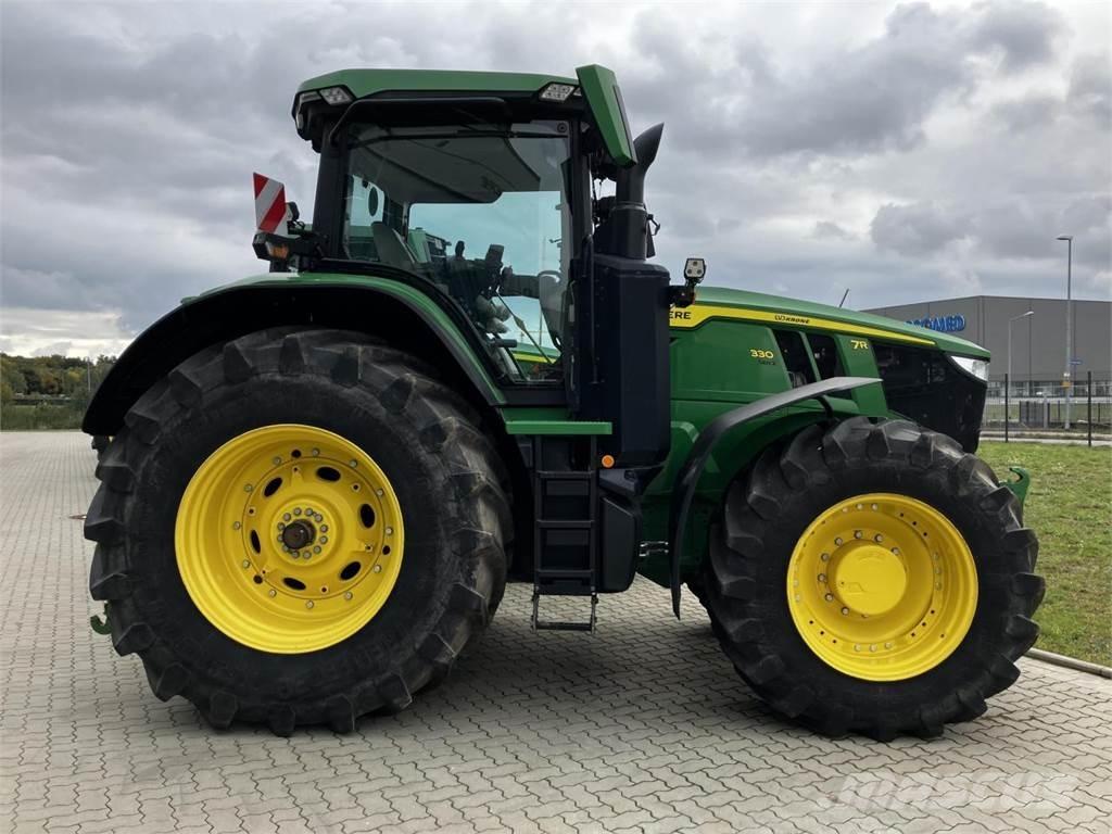 John Deere 7R 330 Tractors