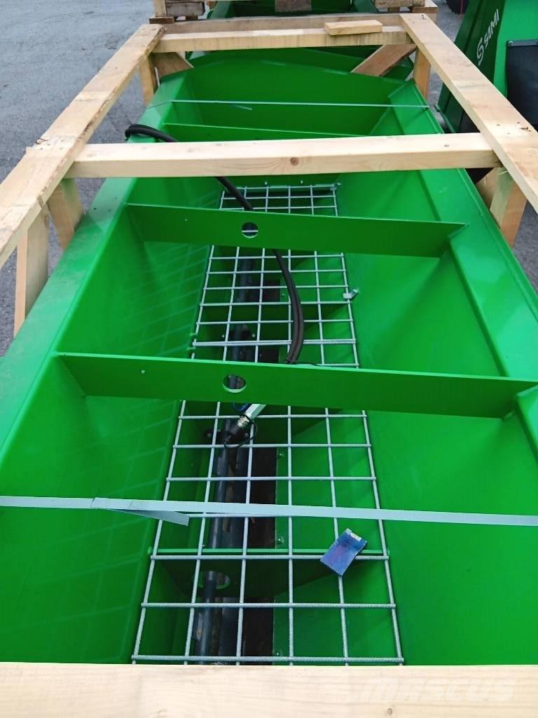 Sami SL 2000 Sand and salt spreaders