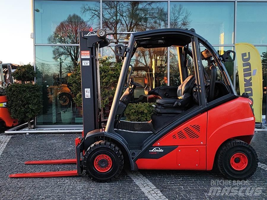 Linde H25T-02 LPG trucks