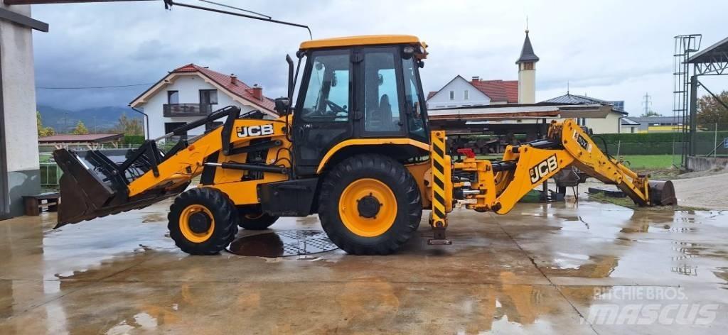 JCB 3DX Backhoe