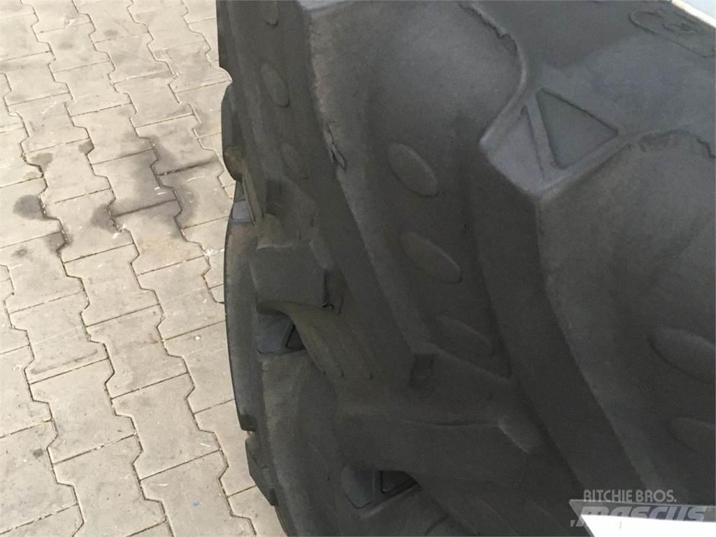 BKT 480/70R34 Tyres, wheels and rims