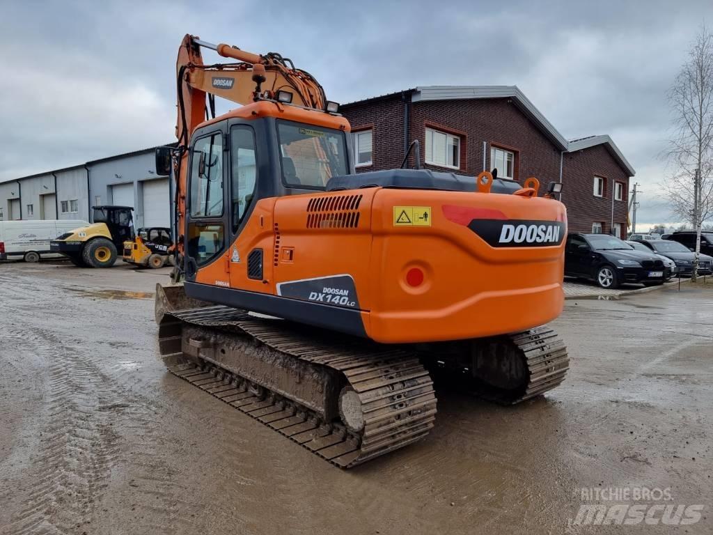 Doosan DX 140 LC Crawler excavators
