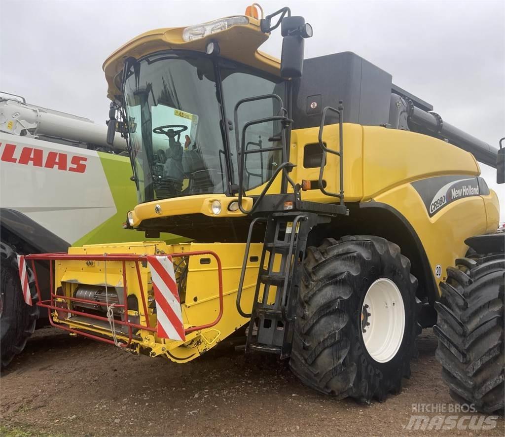 New Holland CR 980 Combine harvesters