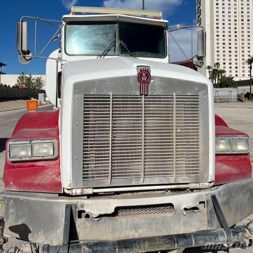 Kenworth T 800 Water bowser
