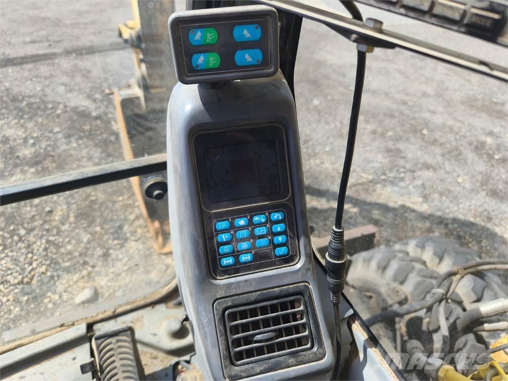 Komatsu PW180-7E0 Other