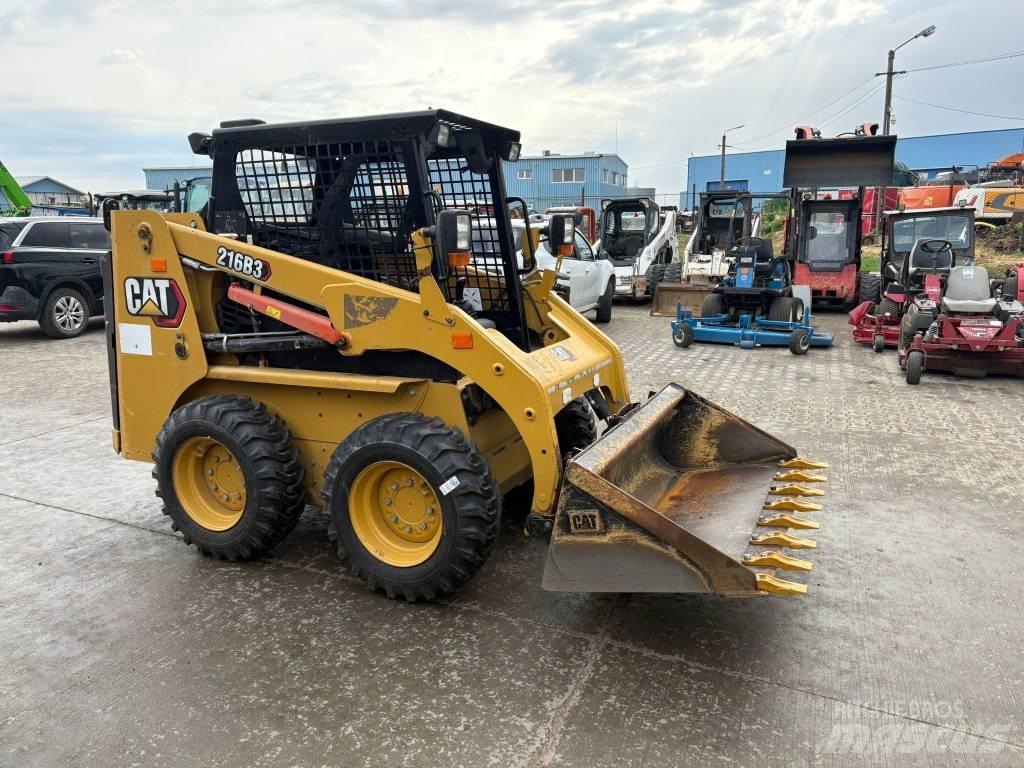 CAT 216 B 3 Skid steer loaders