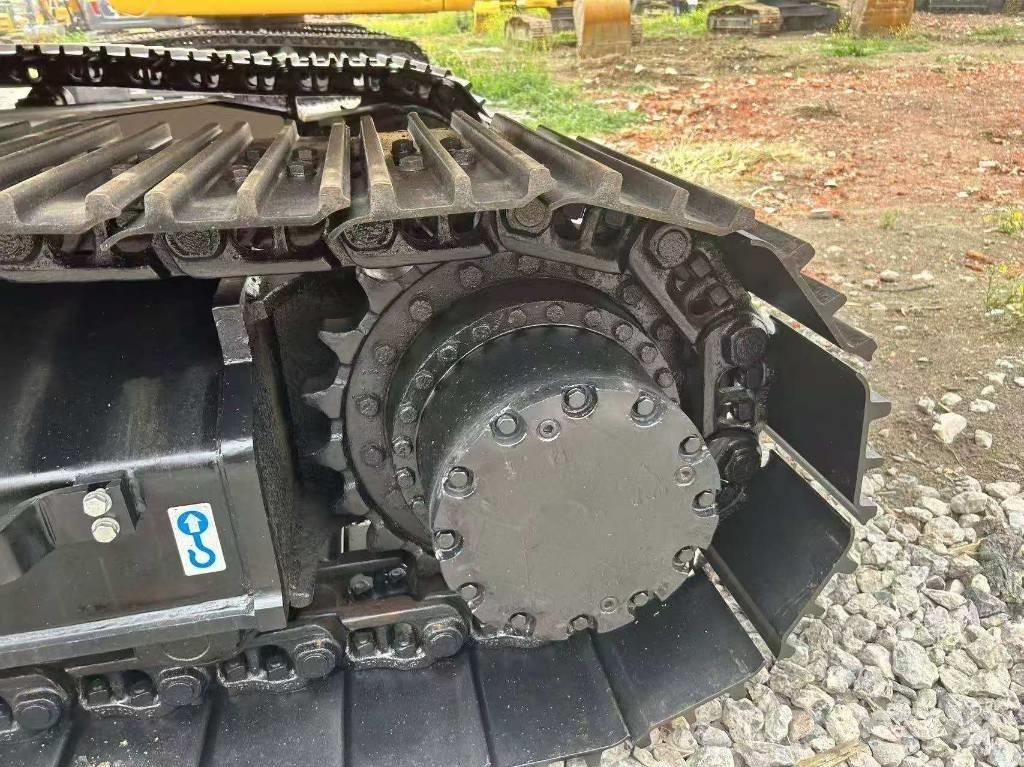 Hitachi ZX 200 Crawler excavators