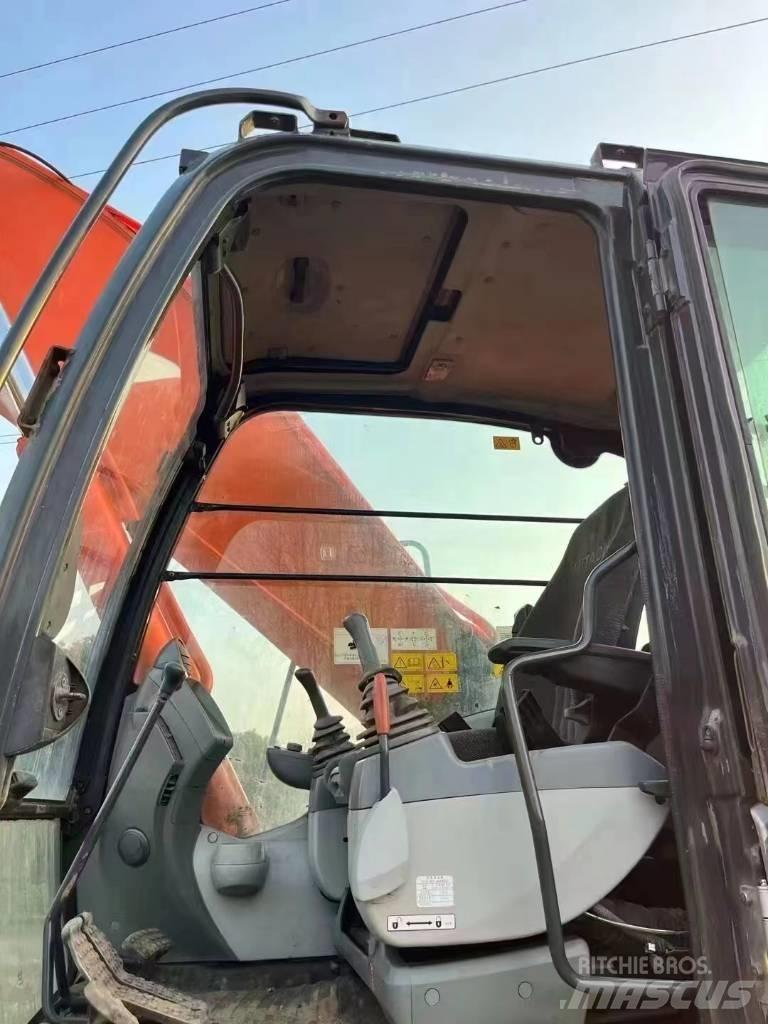 Hitachi ZX 300 Crawler excavators