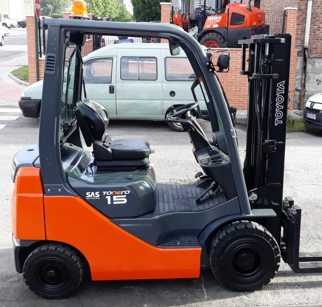 Toyota 8 FD F 18 Diesel trucks