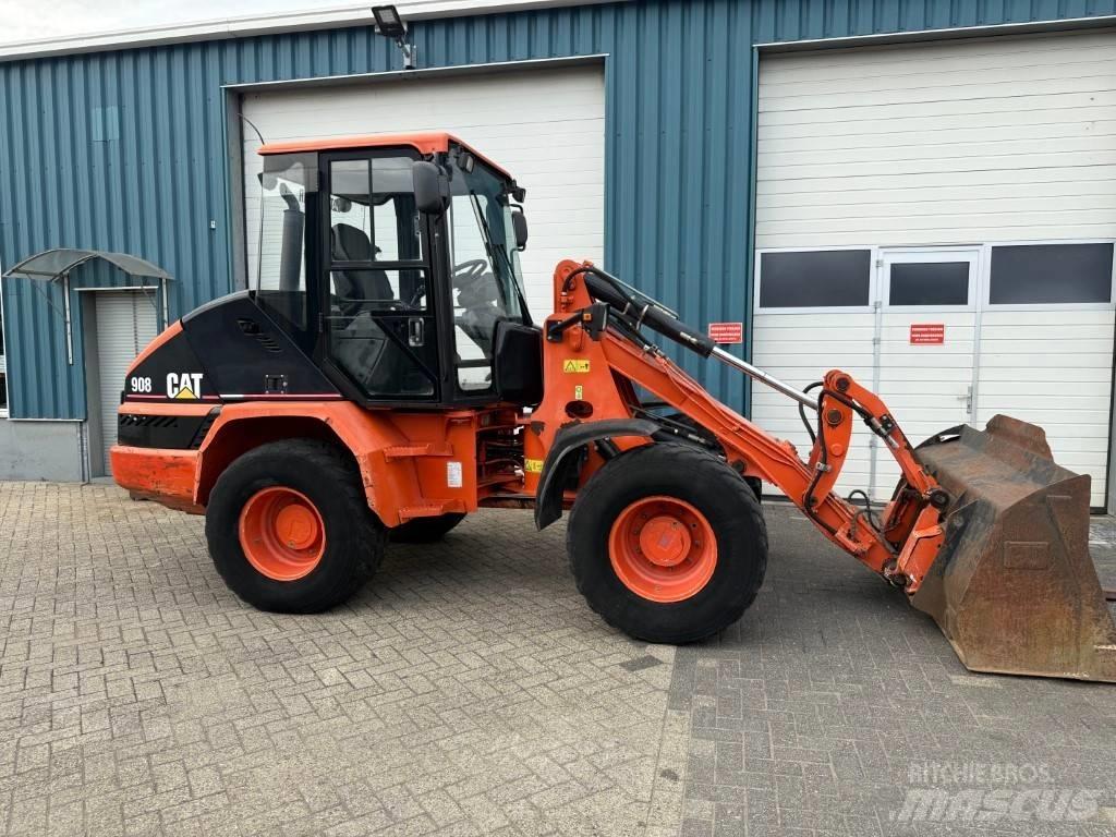 CAT 908 Wheel loaders