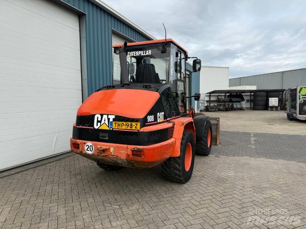 CAT 908 Wheel loaders