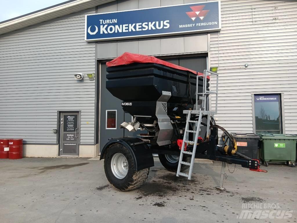 DCM M36M + CPS Mineral spreaders