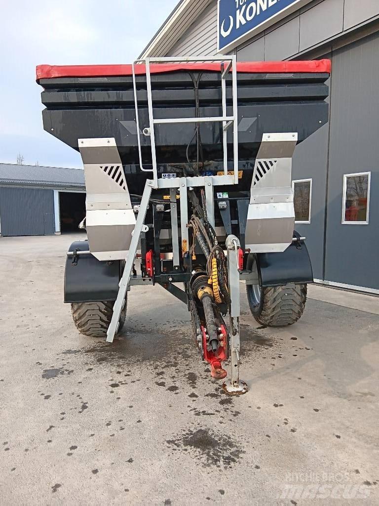 DCM M36M + CPS Mineral spreaders