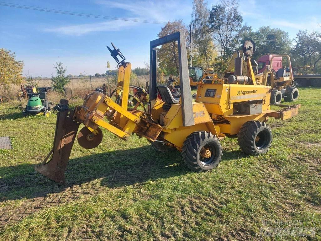 CASE Davis DH5 Other