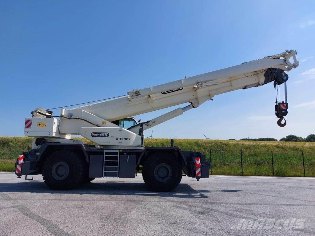 Terex RT100 Rough terrain cranes