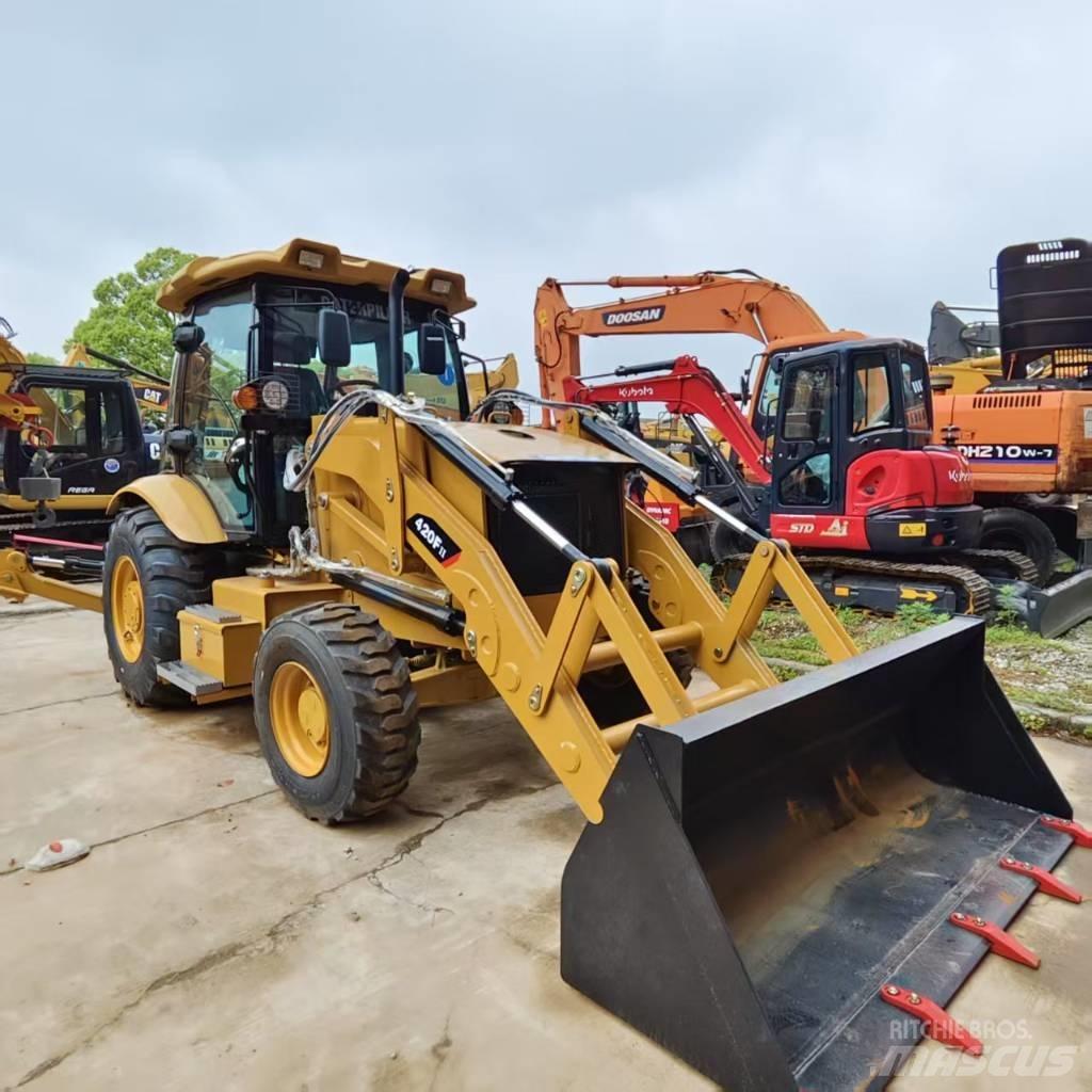 CAT 420 Backhoe