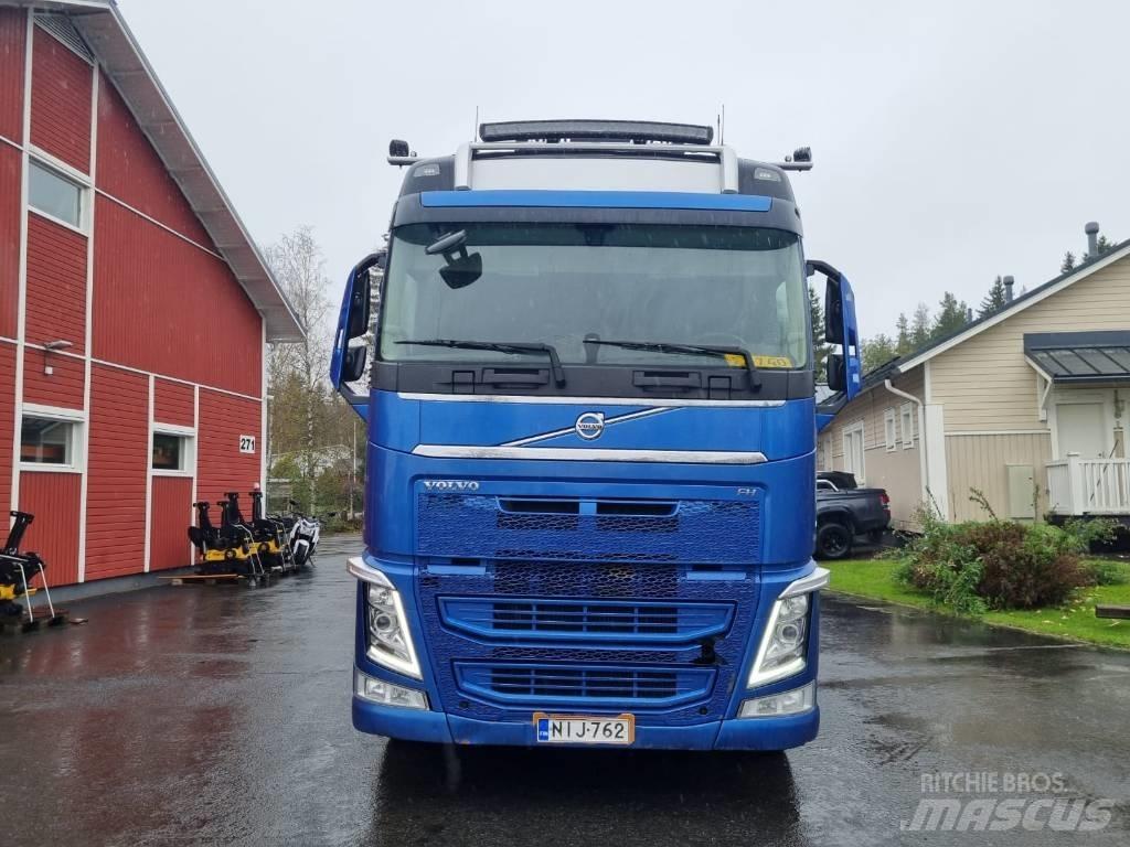 Volvo FH Timber trucks