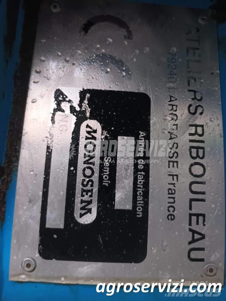 Monosem NG PLUS 3 Sowing machines