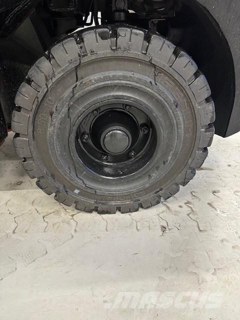 Toyota 52-8 FDF 30 Diesel trucks