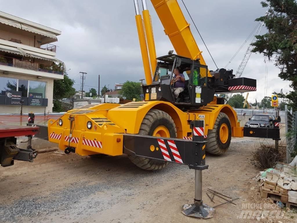 Grove RT 740 Rough terrain cranes