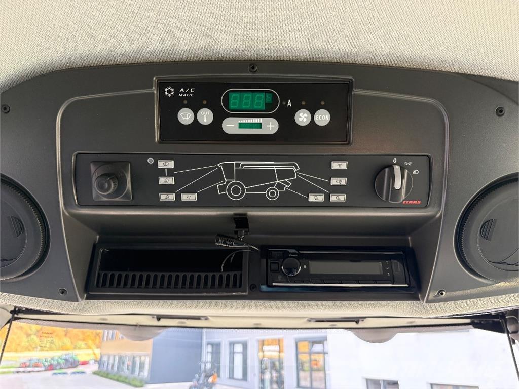 CLAAS LEXION 7500 Combine harvesters