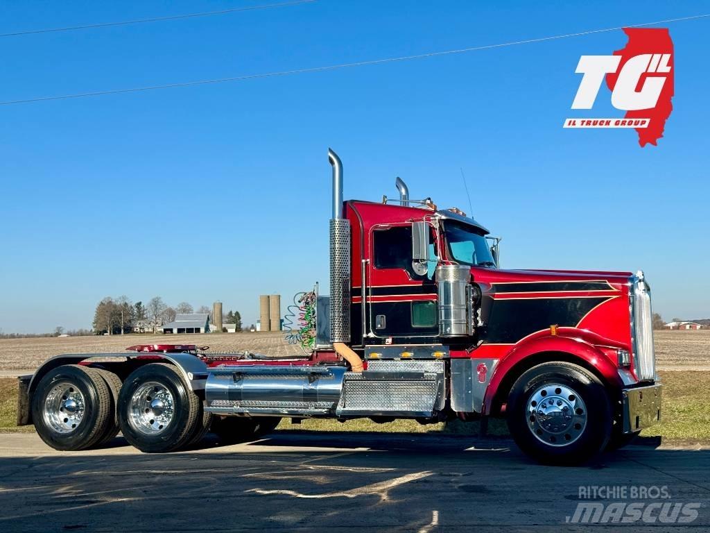 Kenworth W900 Prime Movers