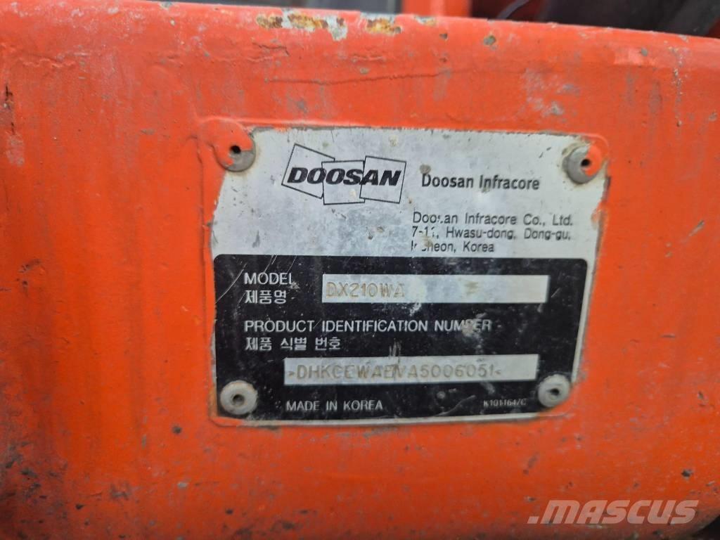 Doosan DX210W Wheeled excavators