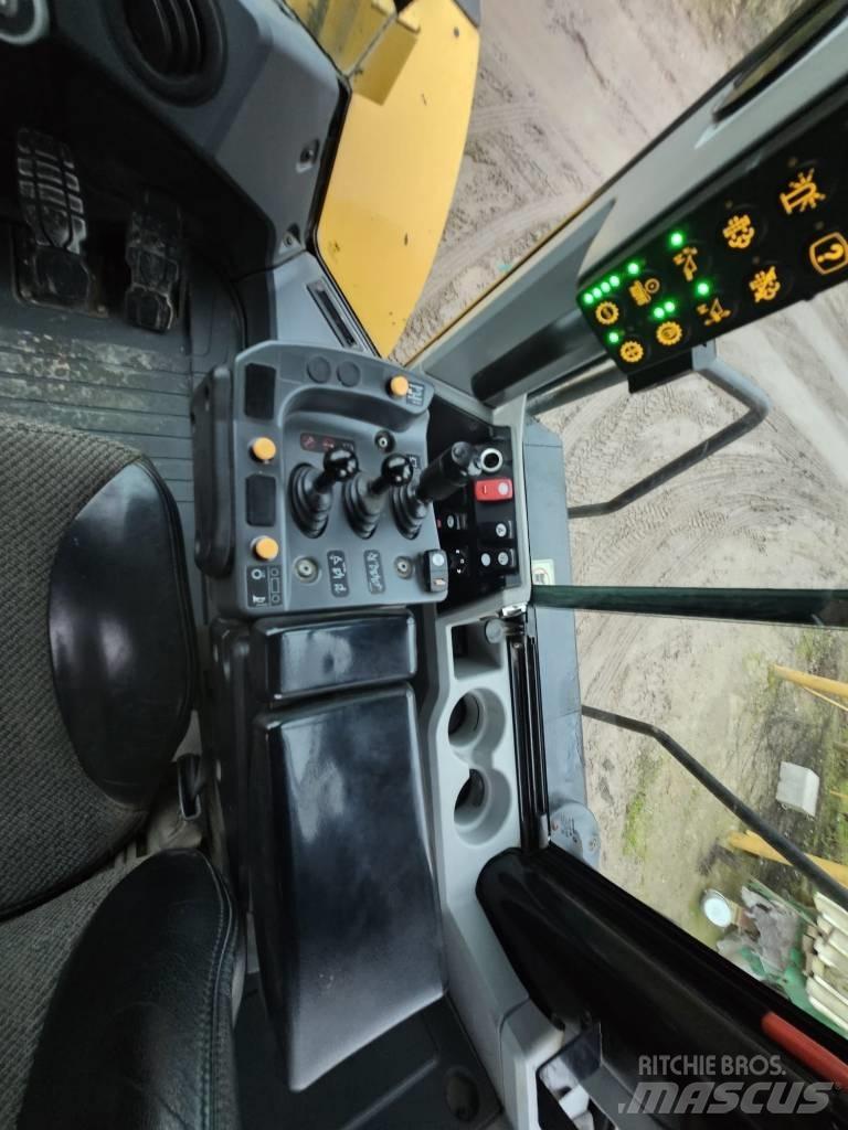 CAT 950M Wheel loaders