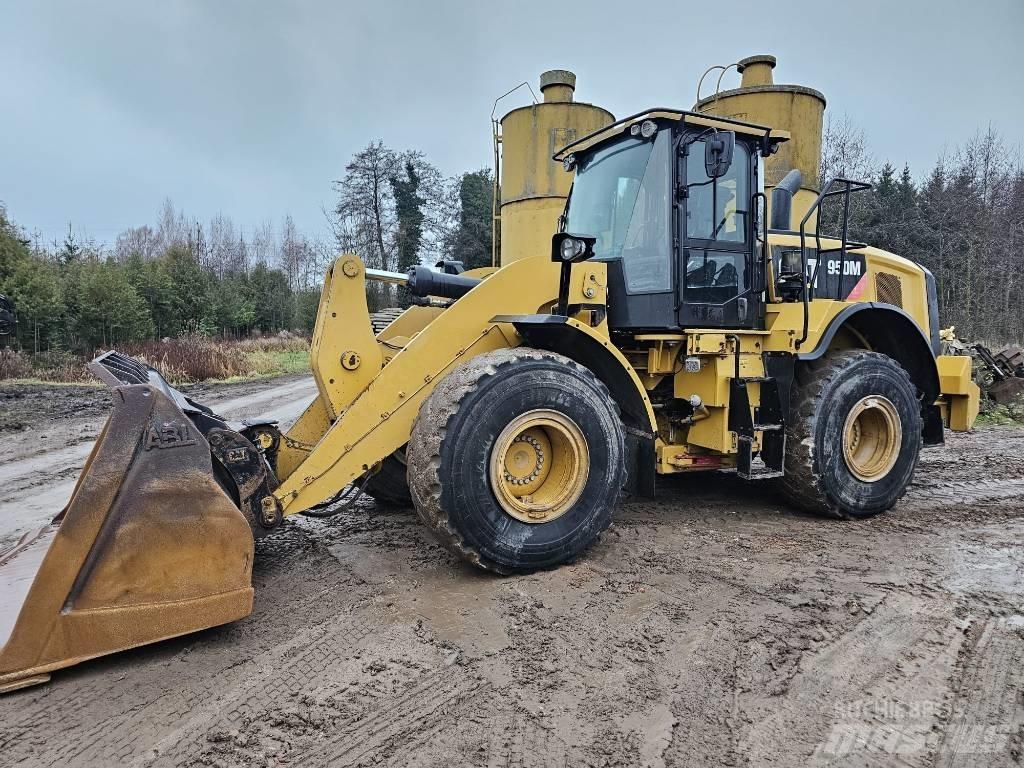 CAT 950M Wheel loaders