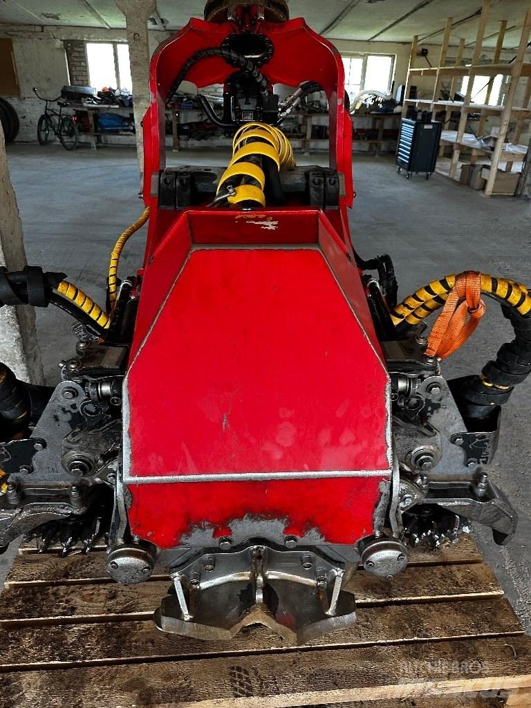Komatsu C144 Harvester heads