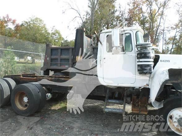 Mack RD600 Other