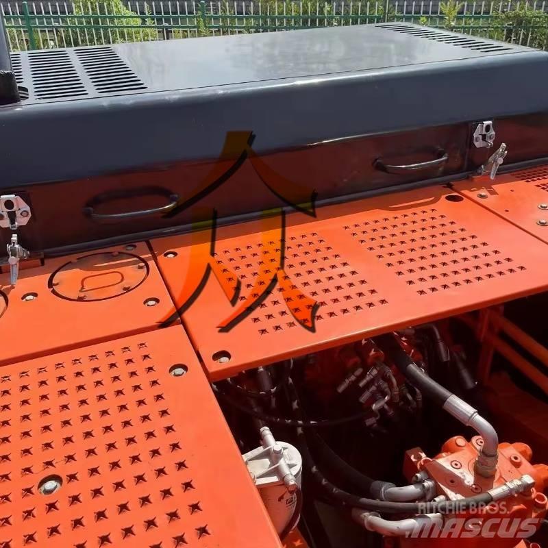 Doosan DH300 Crawler excavators