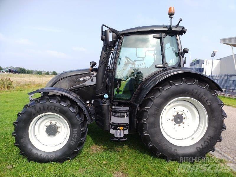 Valtra N 154 A Tractors