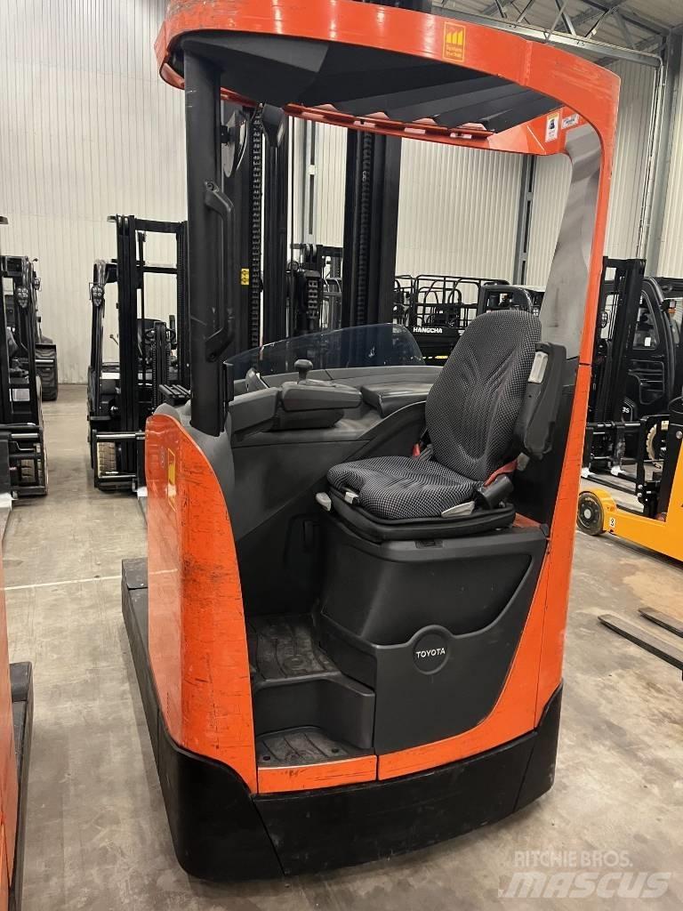 BT RRE250H Reach truck