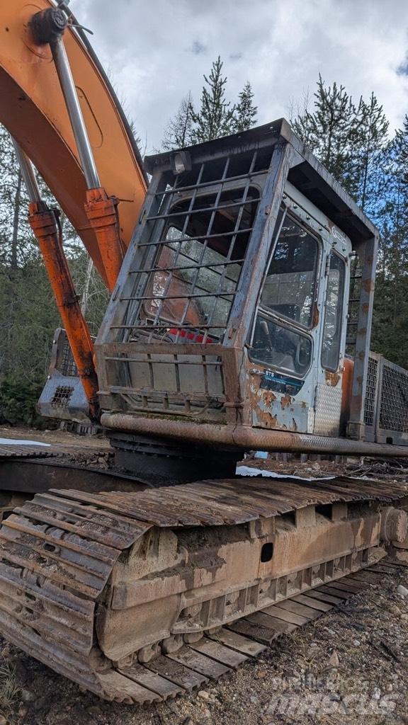 Hitachi EX 200 Crawler excavators
