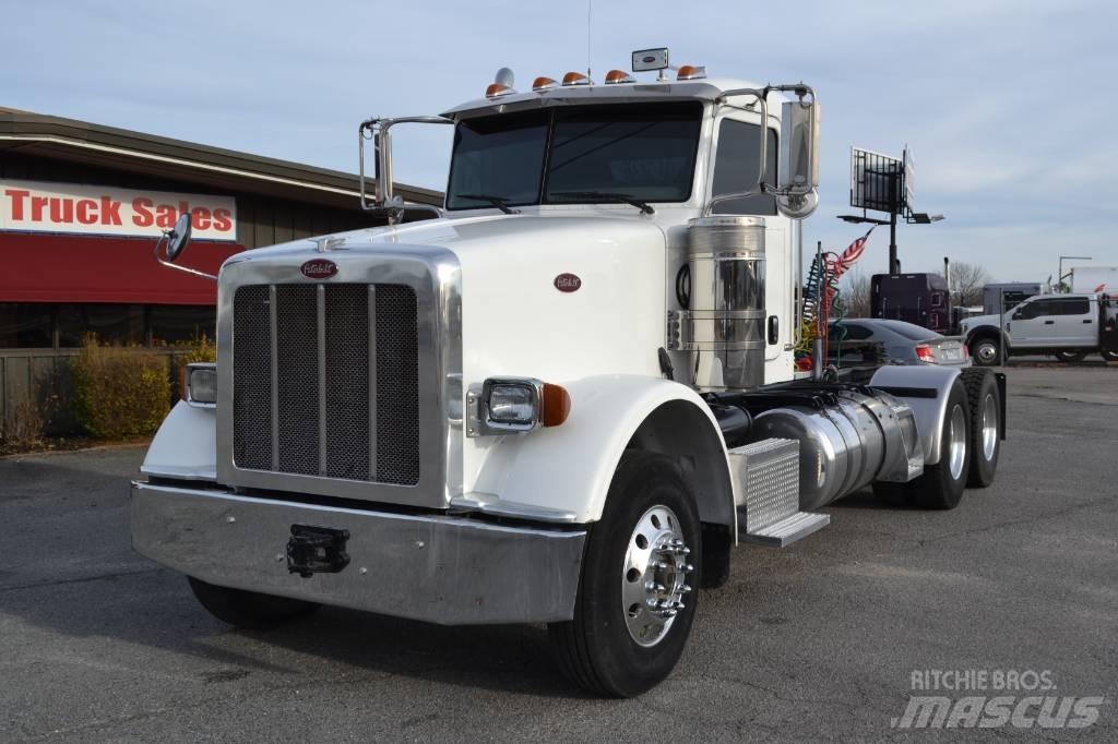 Peterbilt 367 Prime Movers