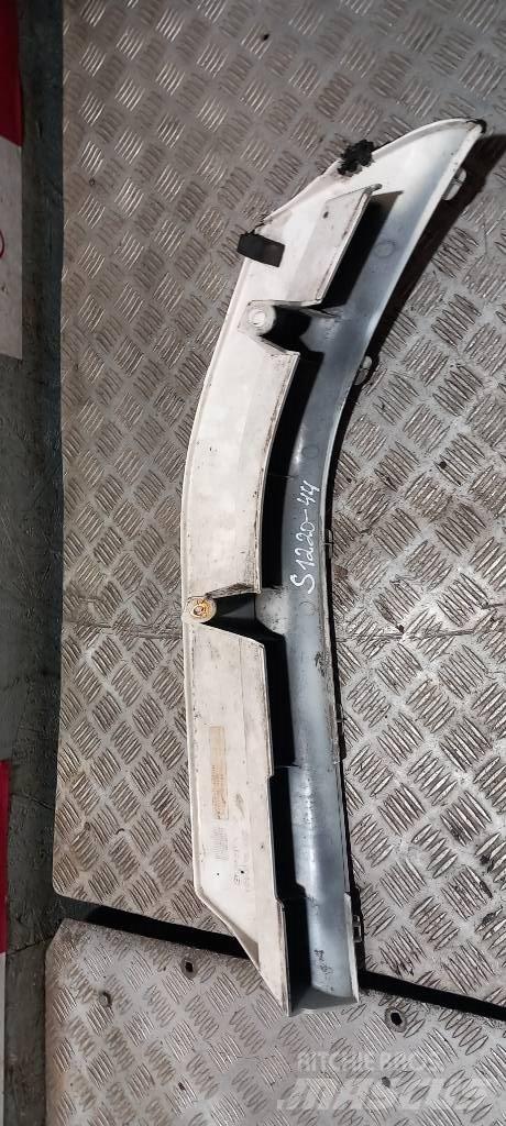 Scania G 400   1431931 Cabins and interior