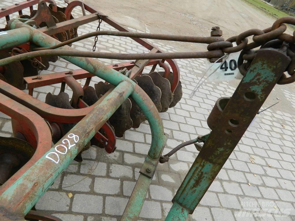 Kverneland 300 Disc harrows