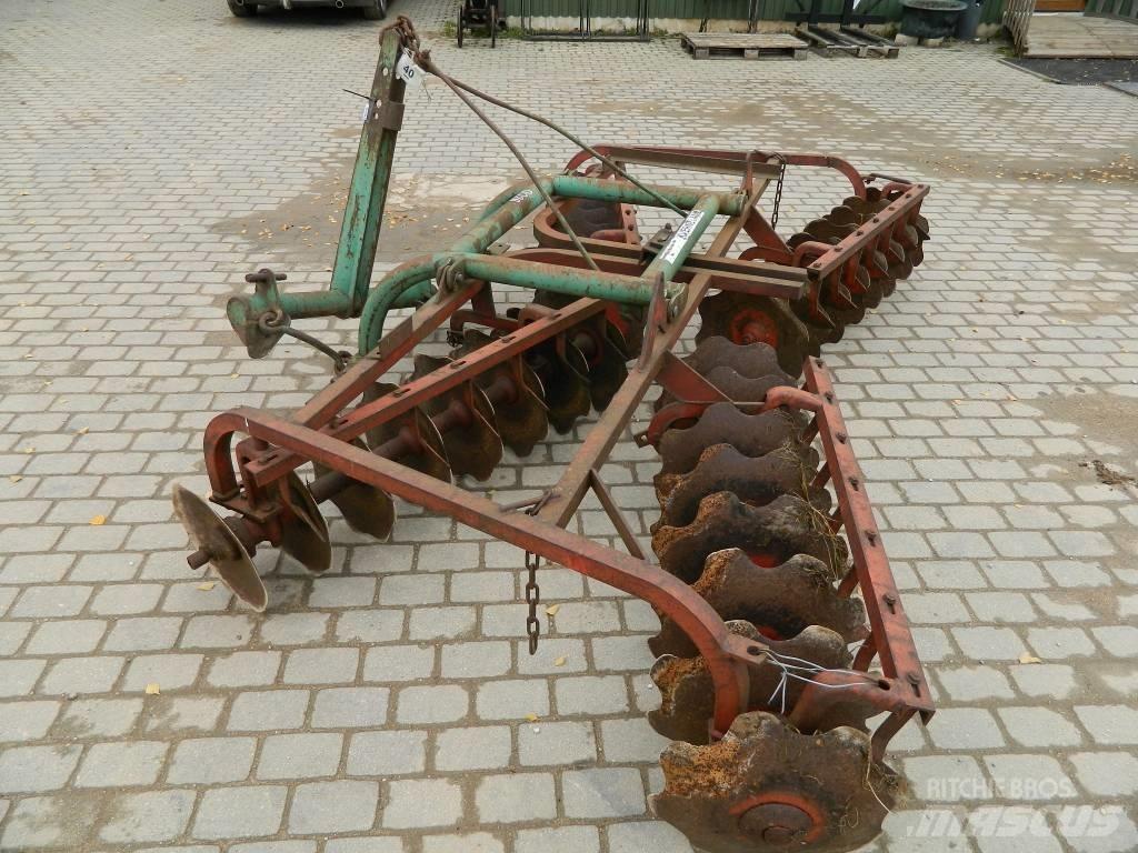 Kverneland 300 Disc harrows