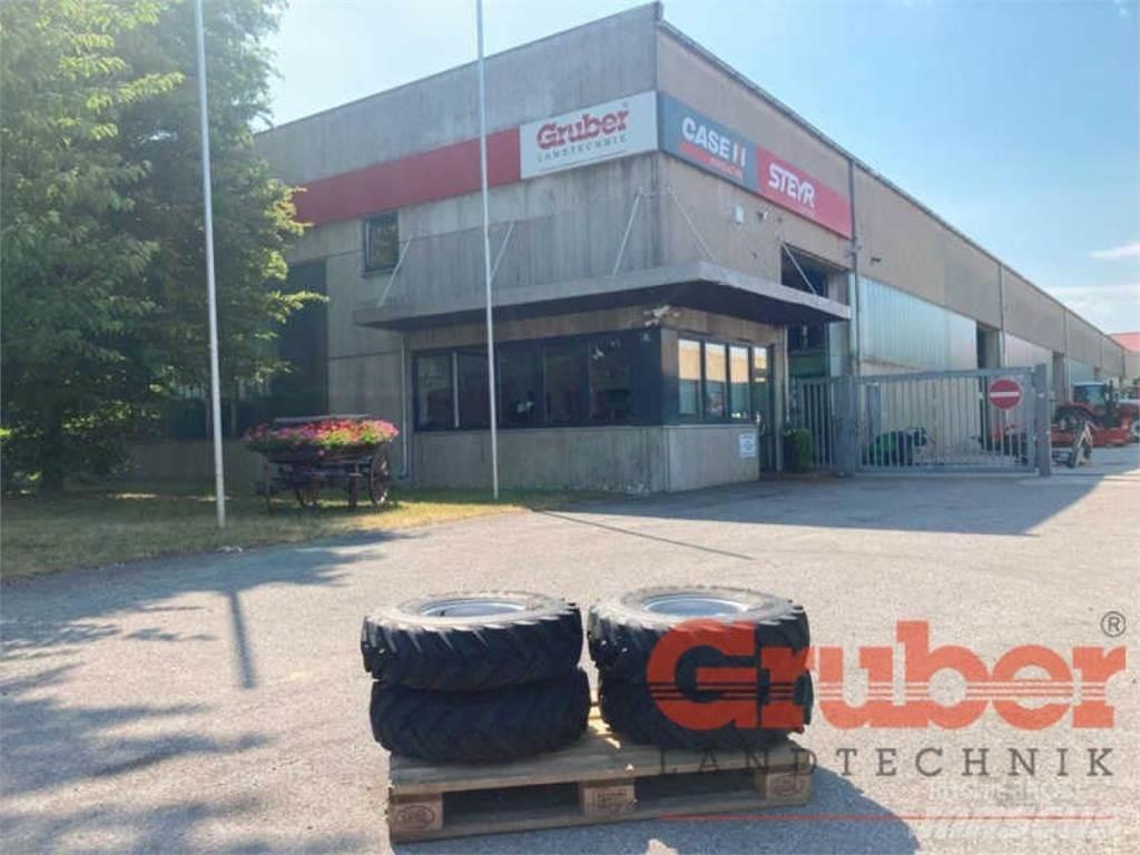 Striegel Bereifung Self-loading trailers