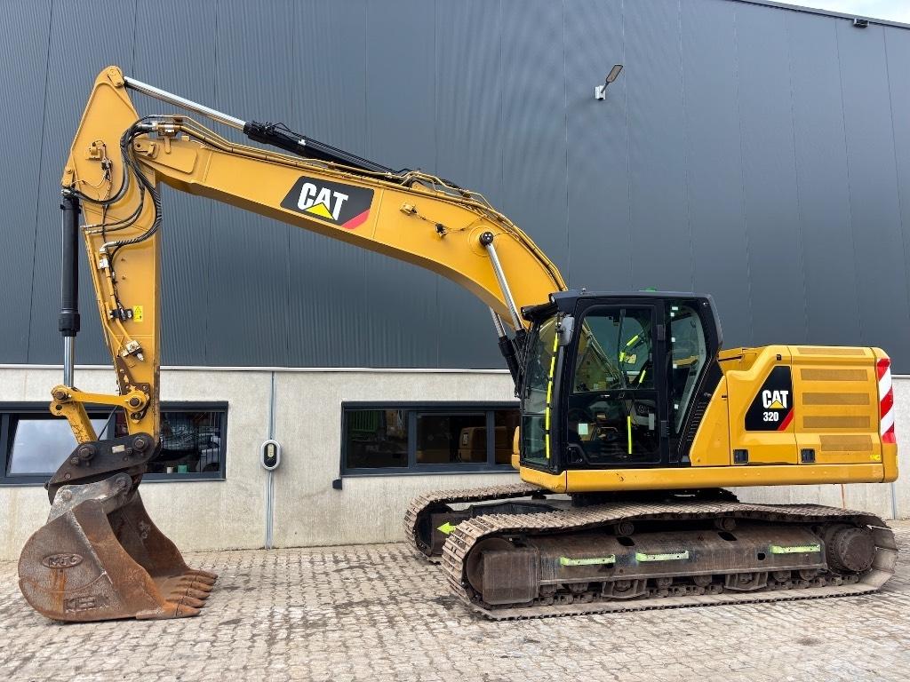 CAT 320 Crawler excavators