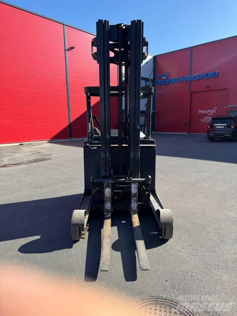 Linde R 25 Reach truck