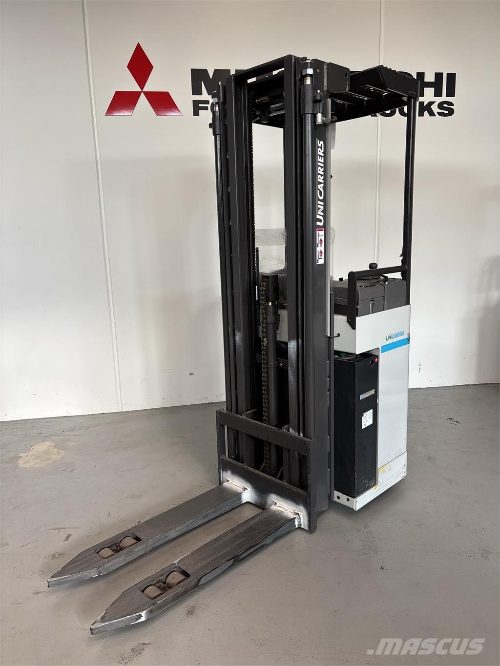 Atlet A160 Self propelled stackers