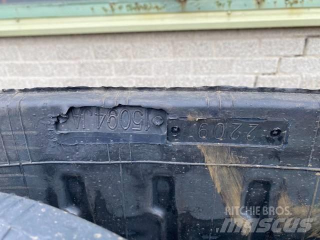 Kubota KX 080 Tracks, chains and undercarriage