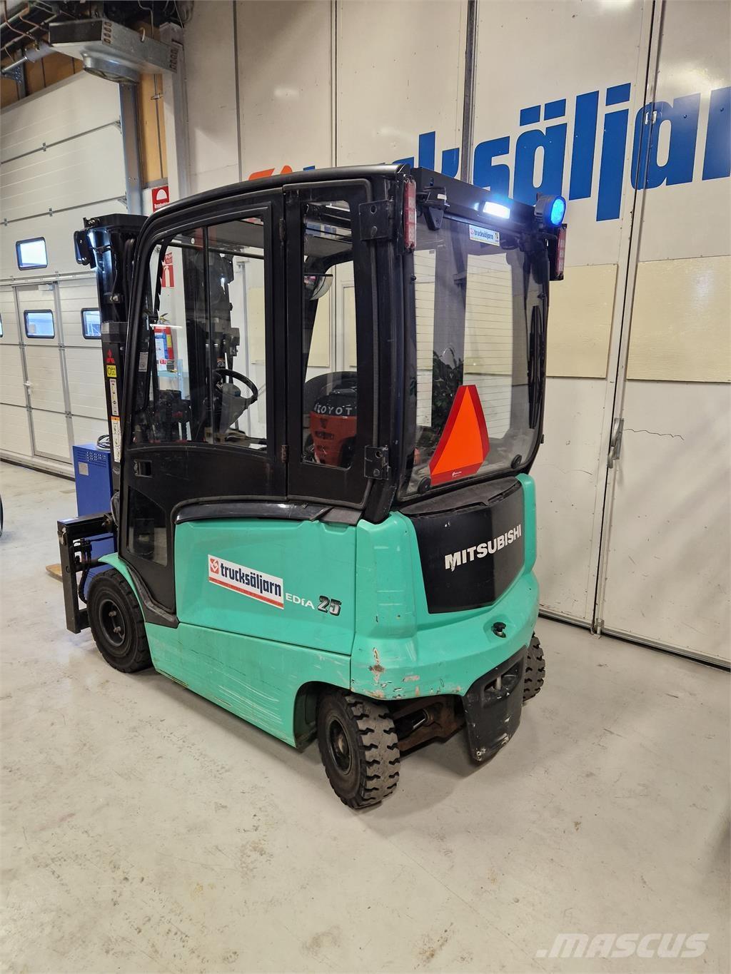 Mitsubishi FB25CN Electric forklift trucks