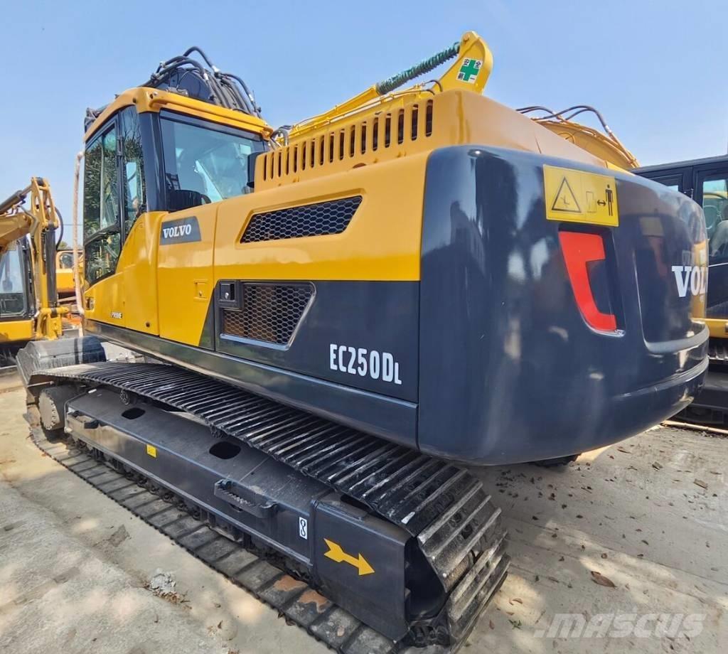 Volvo EC 250 D Crawler excavators