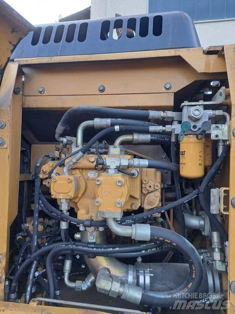 CAT 319 C LN Crawler excavators